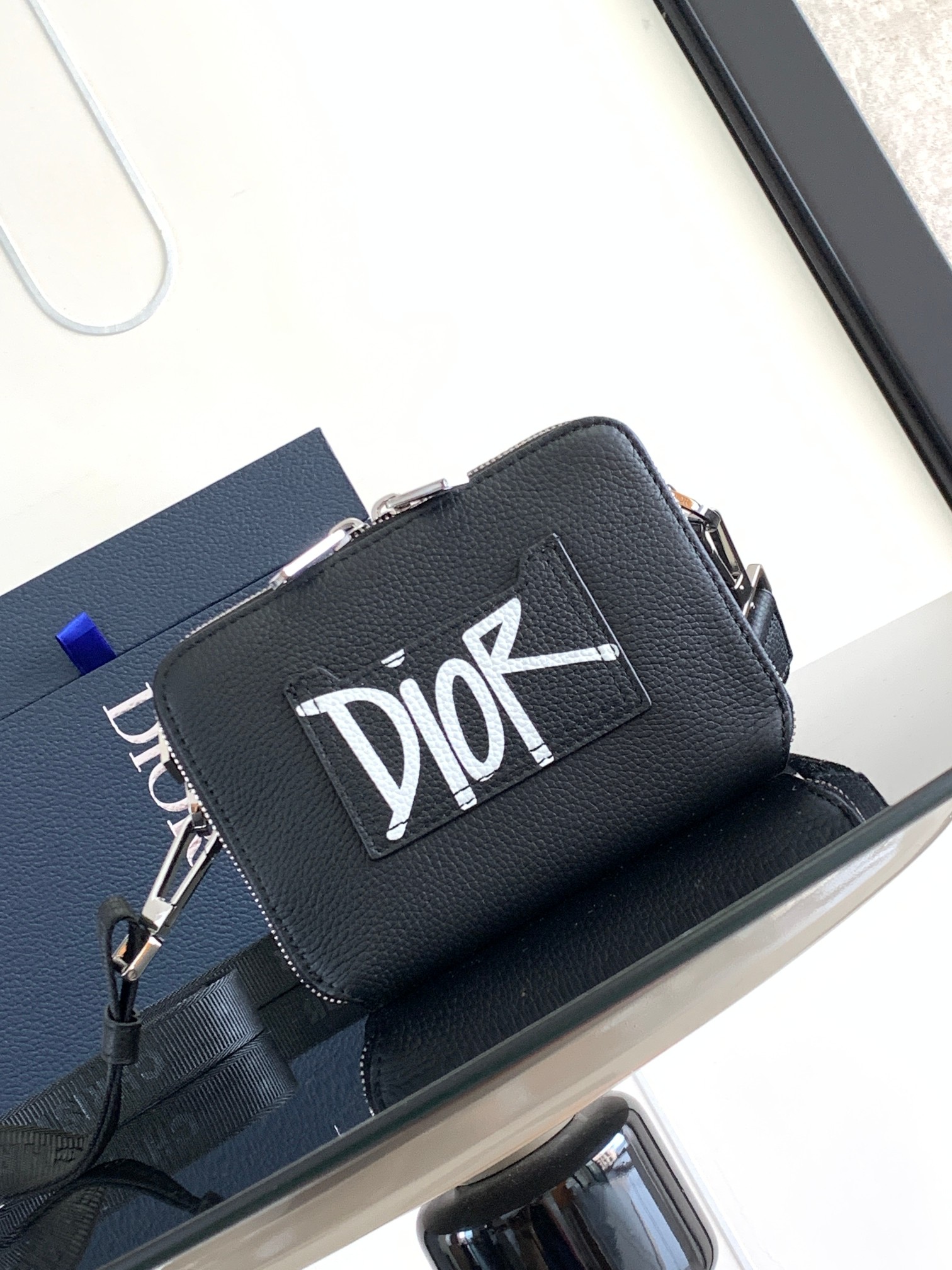 Diro Crossbody Bag-17 x 12.5 x 7CM