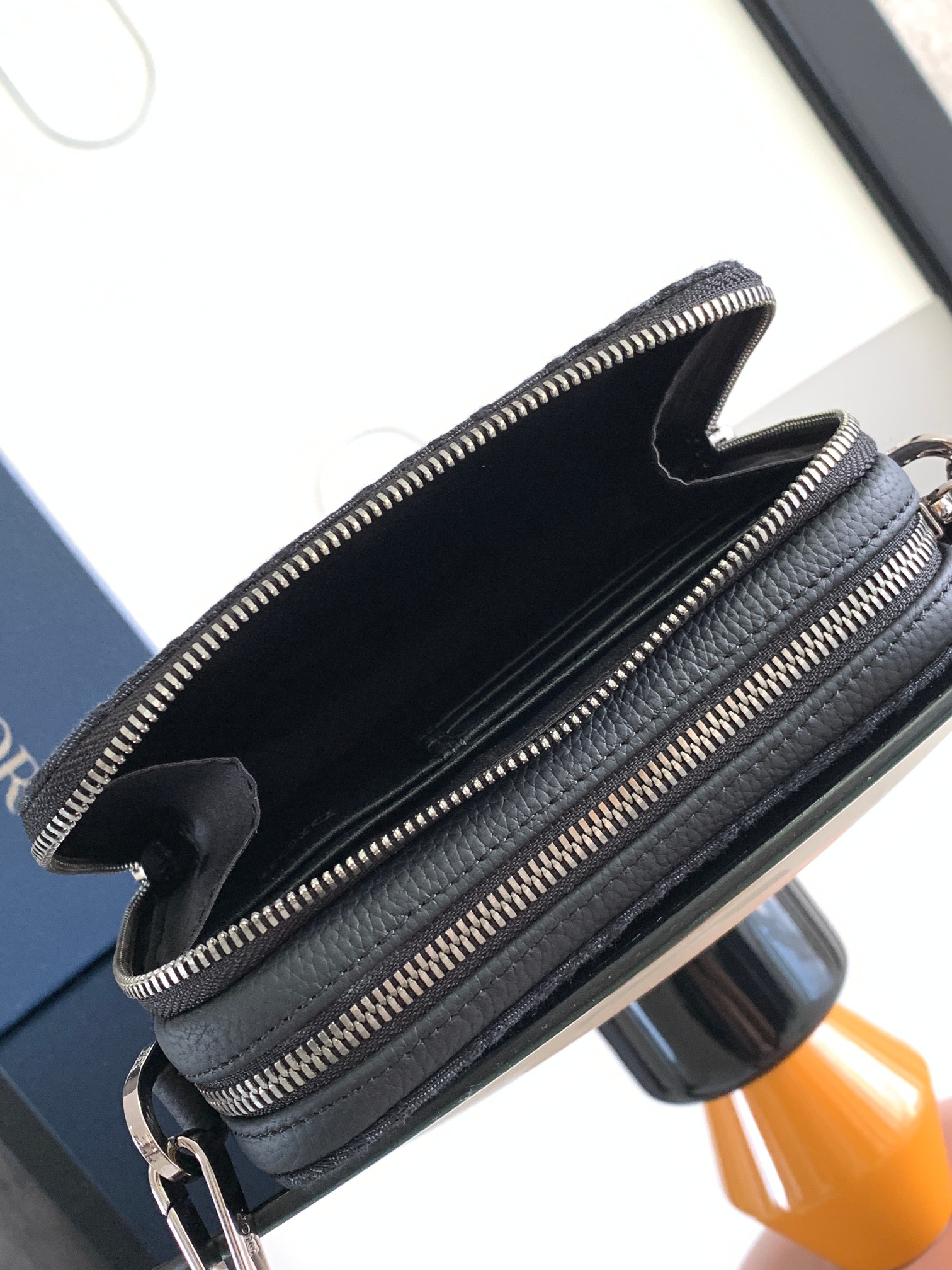 Diro Essentials Bag-17*12.5CM