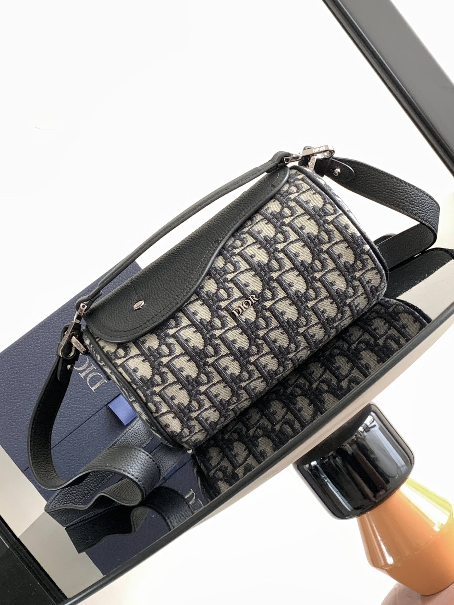 Diro Oblique Roller Barrel Crossbody Bag-21 x 12.5 x 12.5CM