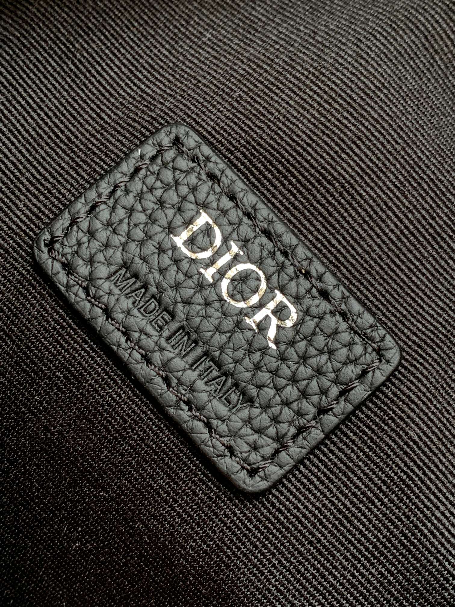 Diro Oblique Roller Barrel Crossbody Bag-21 x 12.5 x 12.5CM