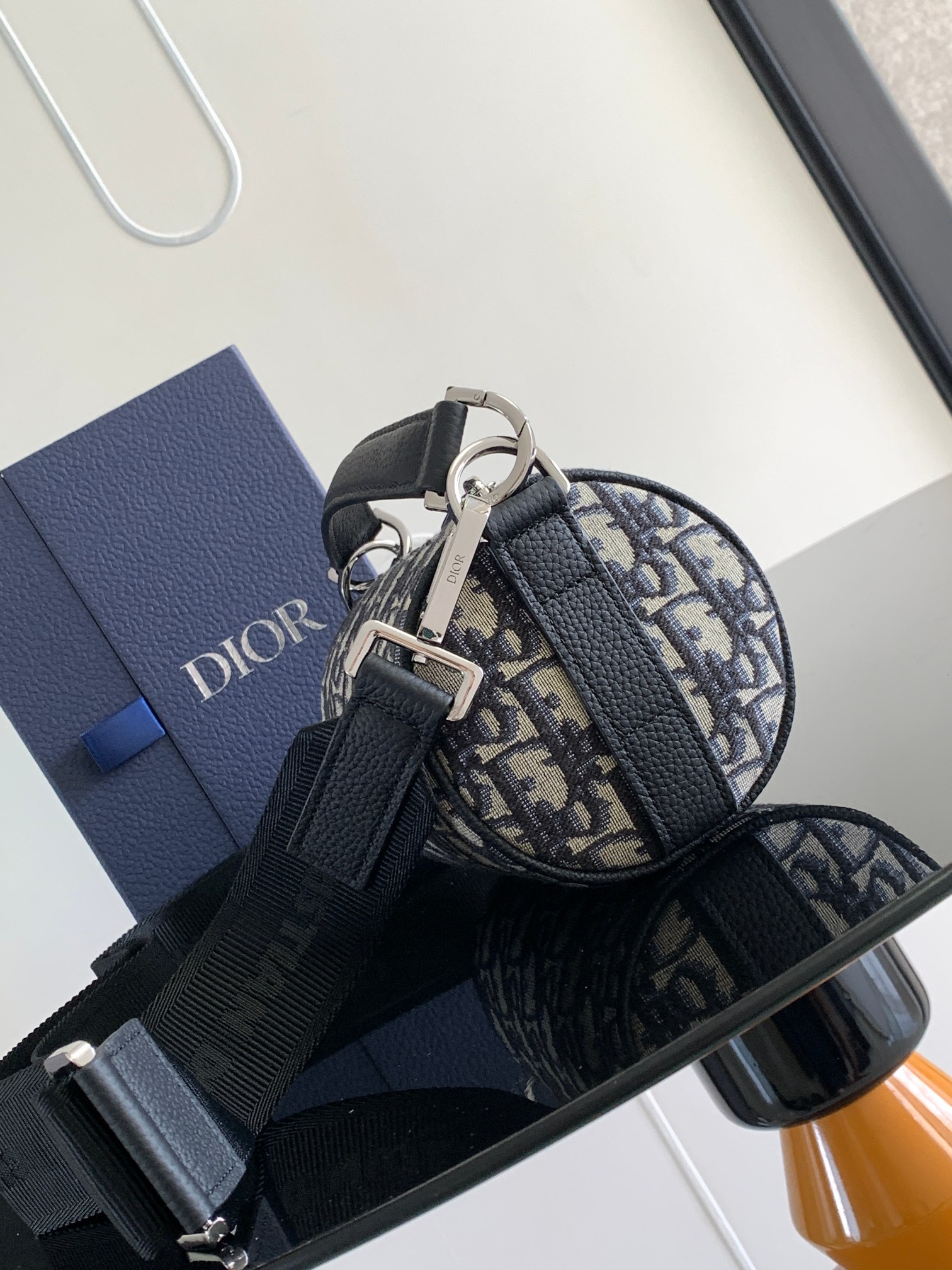 Diro Oblique Roller Barrel Crossbody Bag-17*11.5*11.5CM Diro Oblique Roller Barrel Crossbody Bag-17*11.5*11.5CM