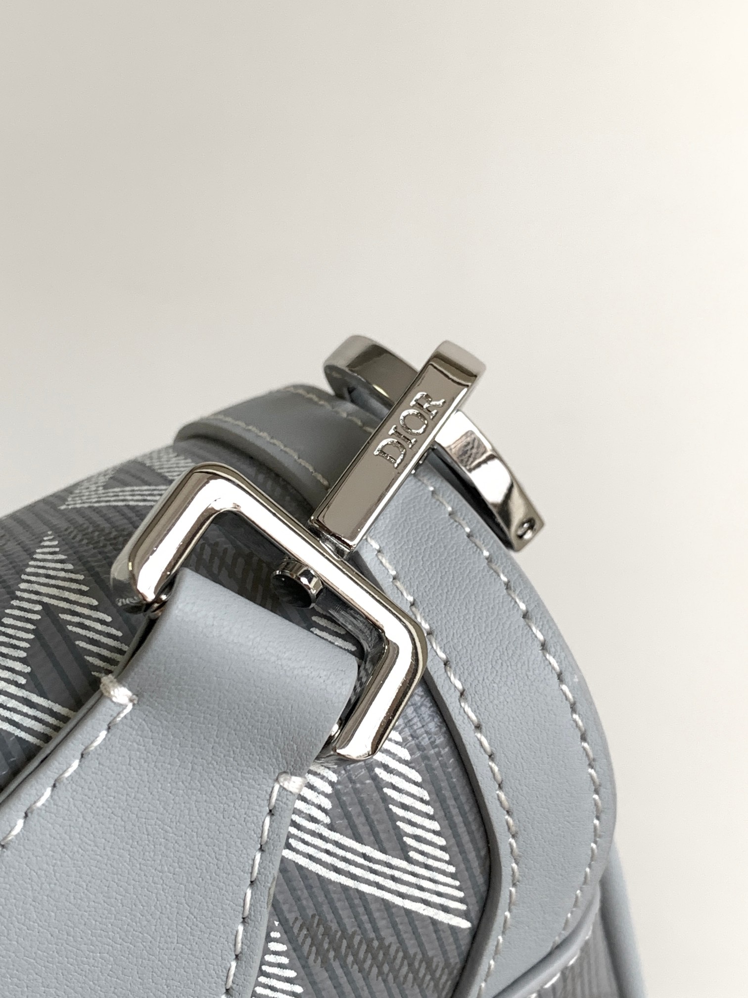 Diro Hit The Road Handbags-27 x 17 x 9CM