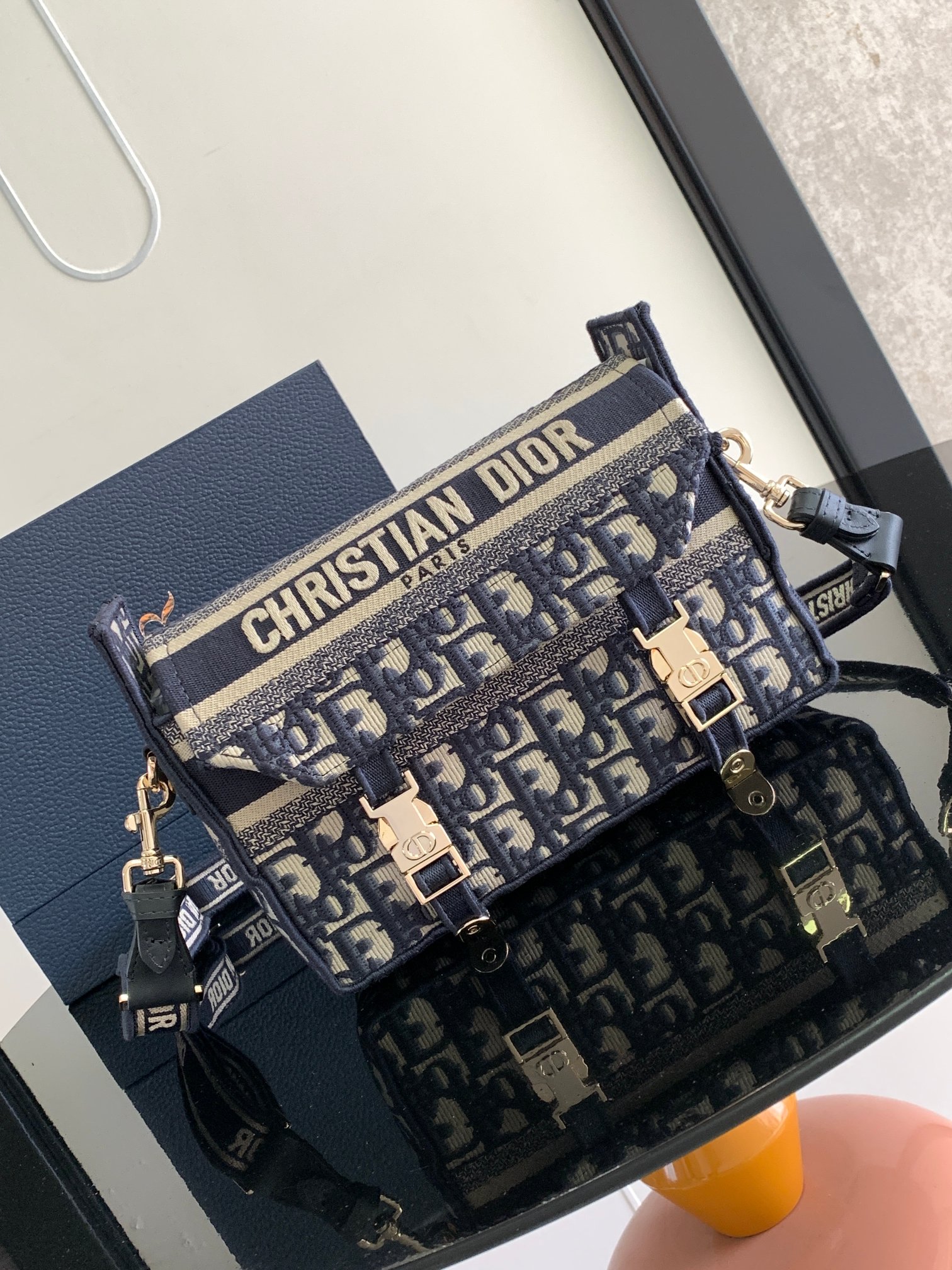 Diro Oblique Messenger Bag-23×15×8CM