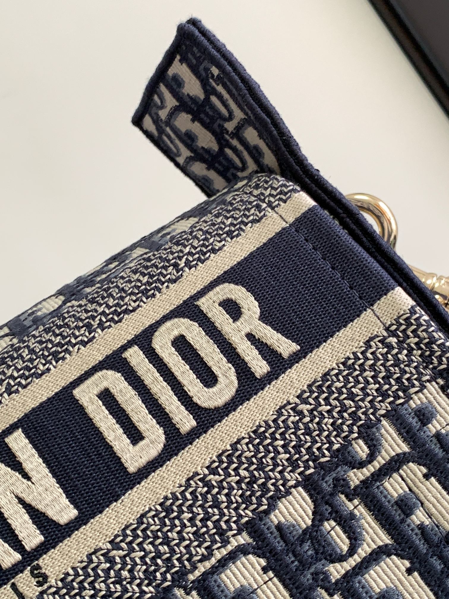 Diro Oblique Messenger Bag-28×24×12CM