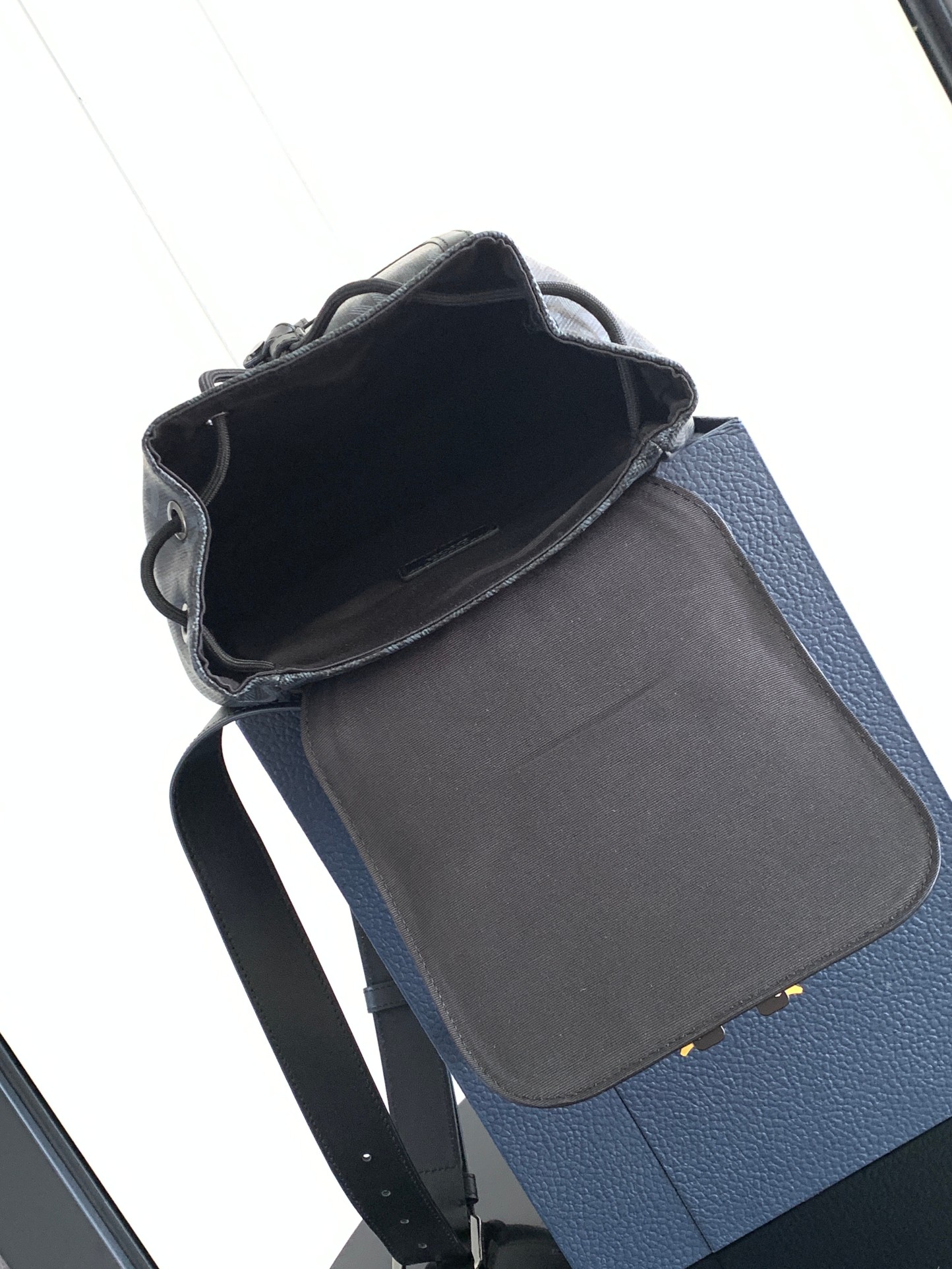 Diro Hit The Road Backpack-23 x 32 x 12CM