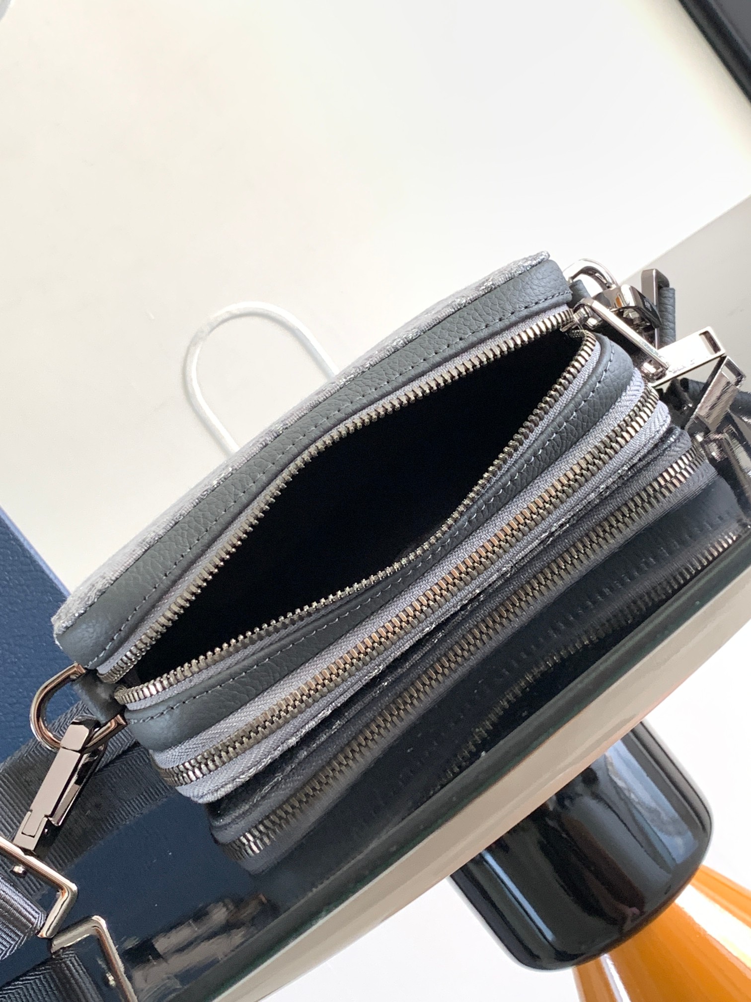 Diro Oblique HandleBag-17 x 12.5 x 55CM