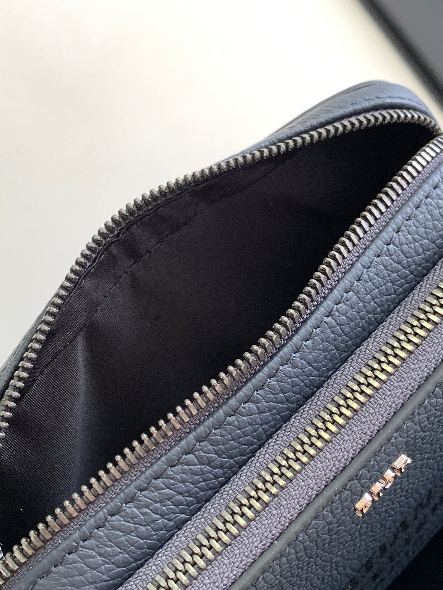 Diro Essentials Bag-17*12.5CM