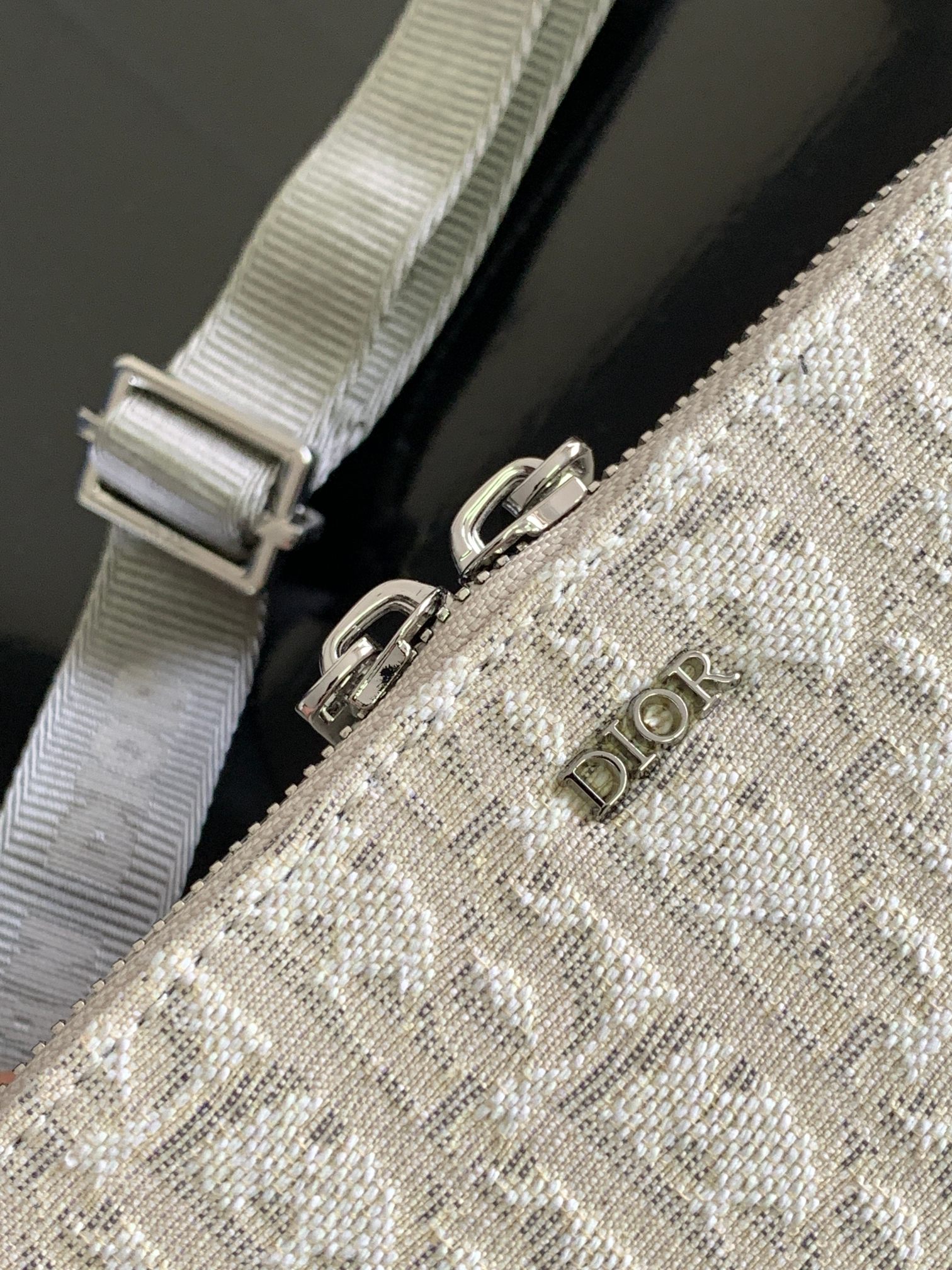 Diro Essentials Bag-17*12.5CM
