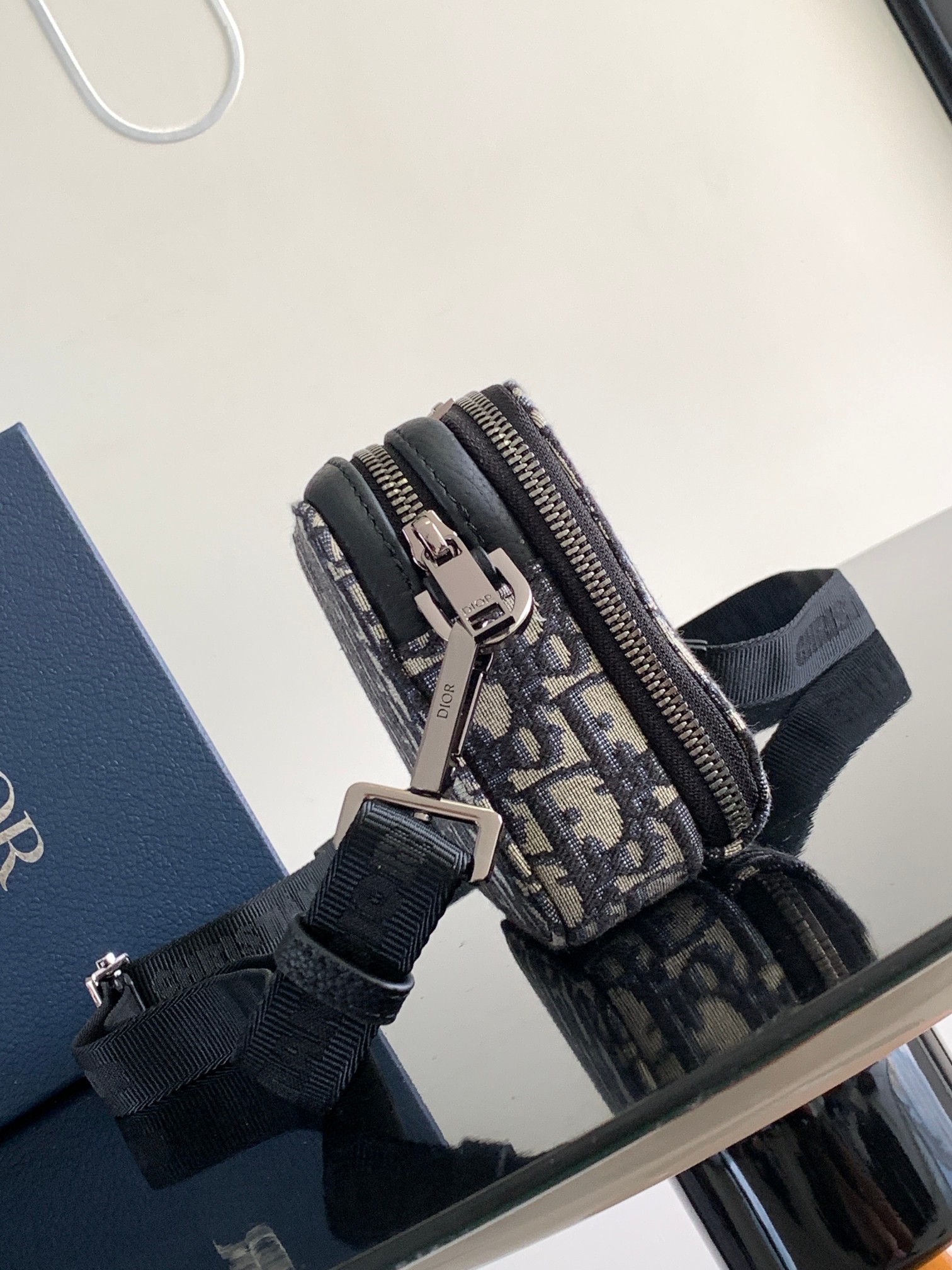 Diro Essentials Bag-17*12.5CM