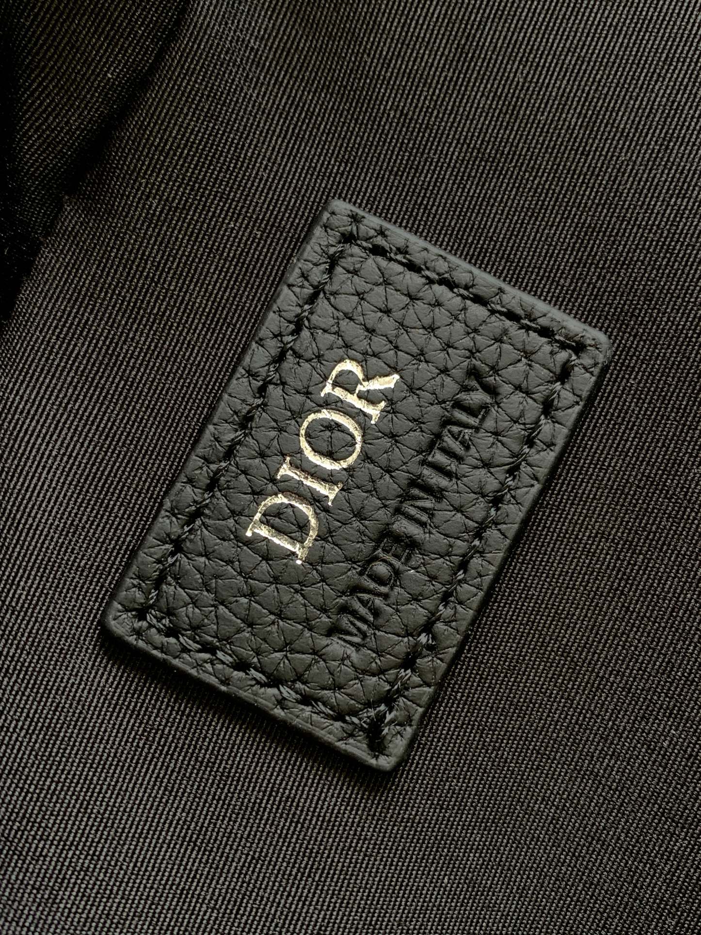 Diro Safari Messenger Bag-22 x 15 x 6CM