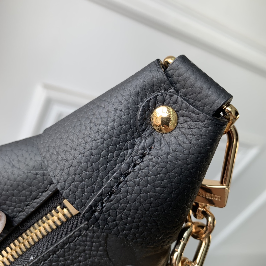 Louis Vuitton Loop Hobo Handbags-M46725-38*26*10CM Louis Vuitton Loop Hobo Handbags-M46725-38*26*10CM