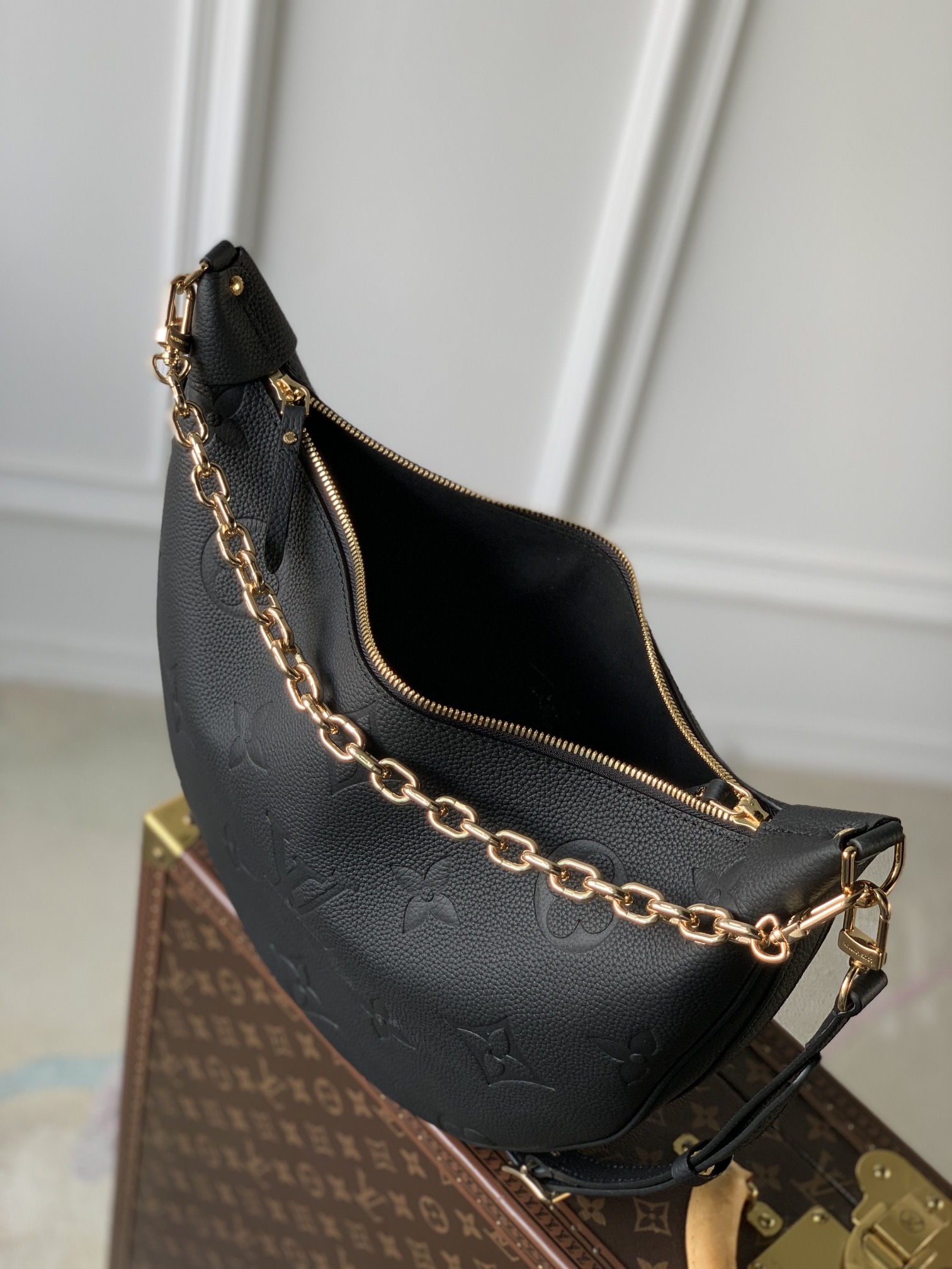 Louis Vuitton Loop Hobo Handbags-M46725-38*26*10CM Louis Vuitton Loop Hobo Handbags-M46725-38*26*10CM