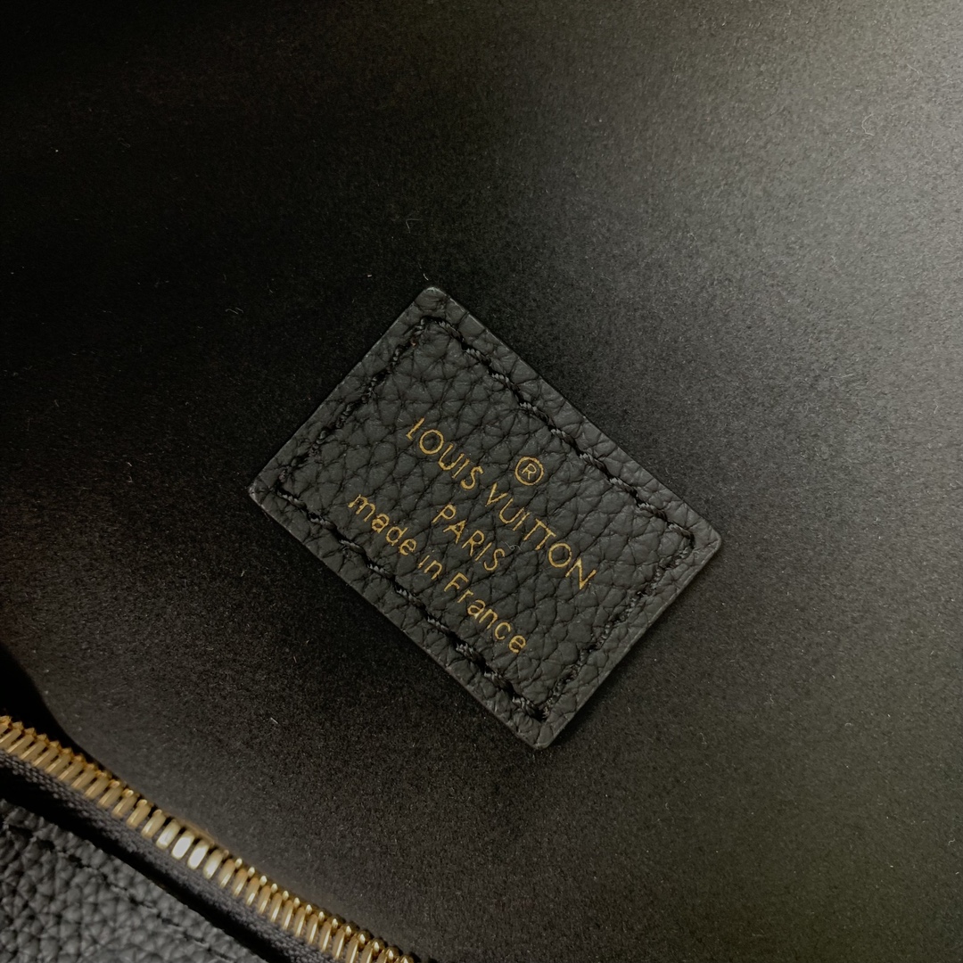 Louis Vuitton Loop Hobo Handbags-M46725-38*26*10CM Louis Vuitton Loop Hobo Handbags-M46725-38*26*10CM