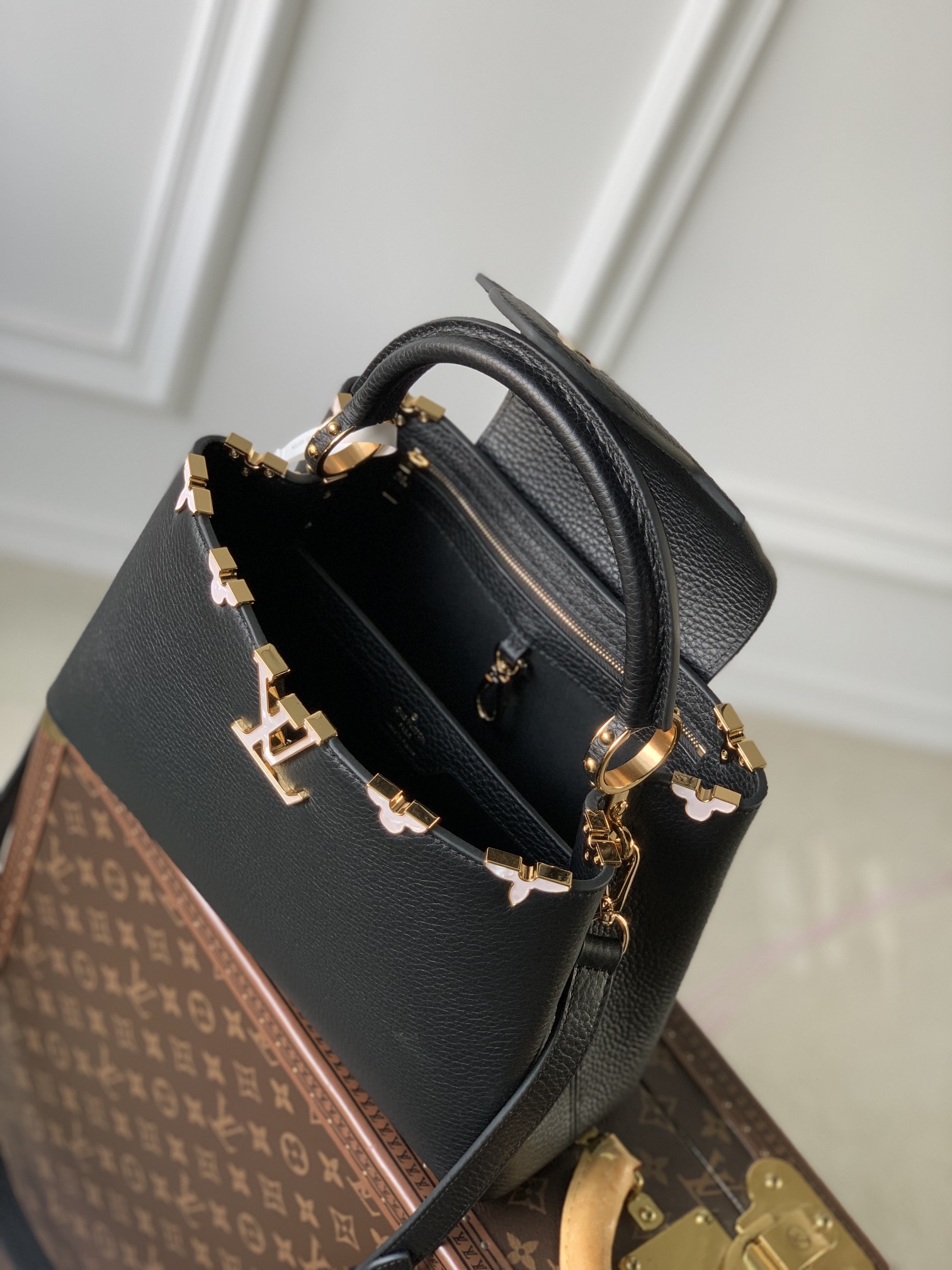Louis Vuitton Capucines Bag-31.5*20*11CM
