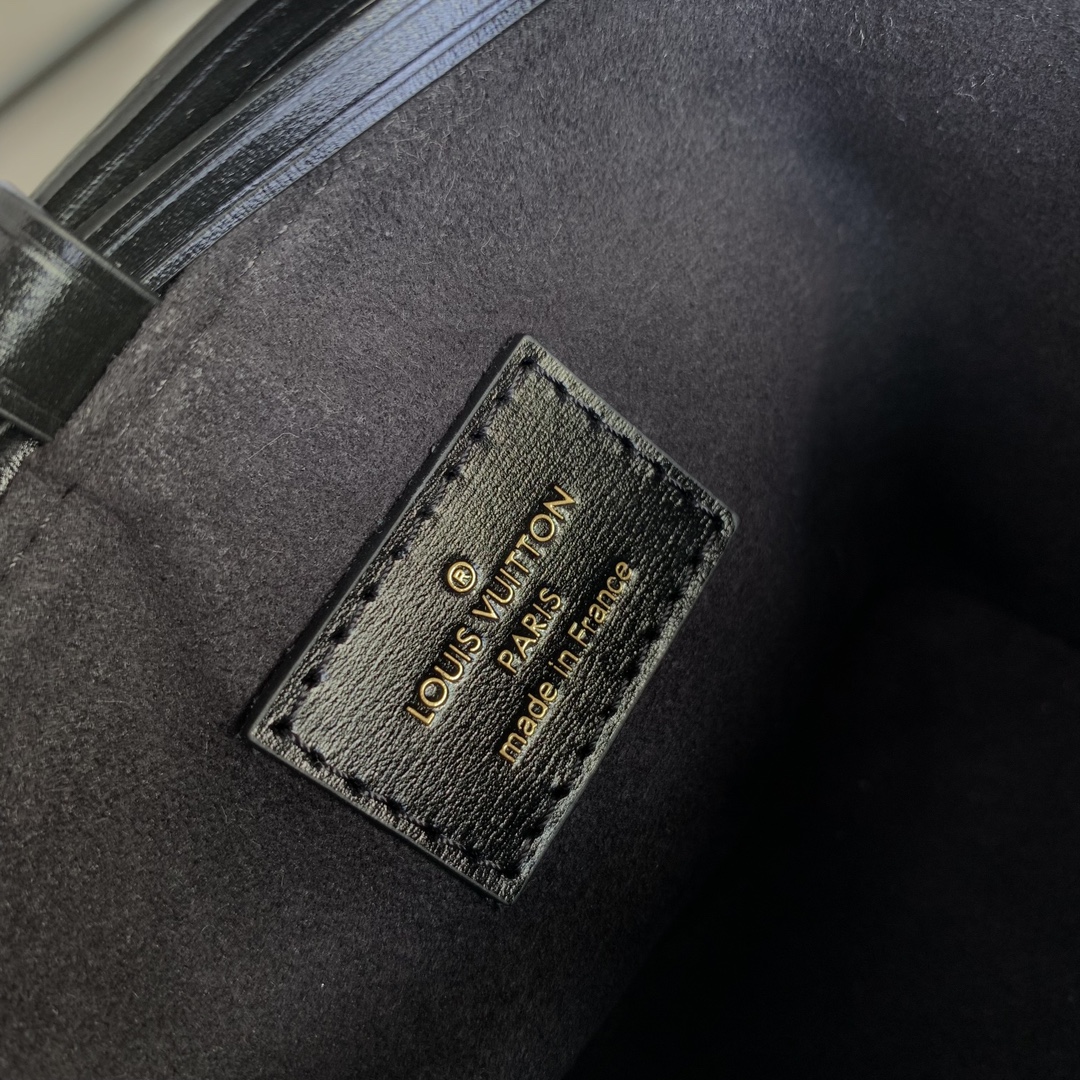 Louis Vuitton Online Only Bag-11.5 x 11.5 x 11.5CM Louis Vuitton Online Only Bag-11.5 x 11.5 x 11.5CM
