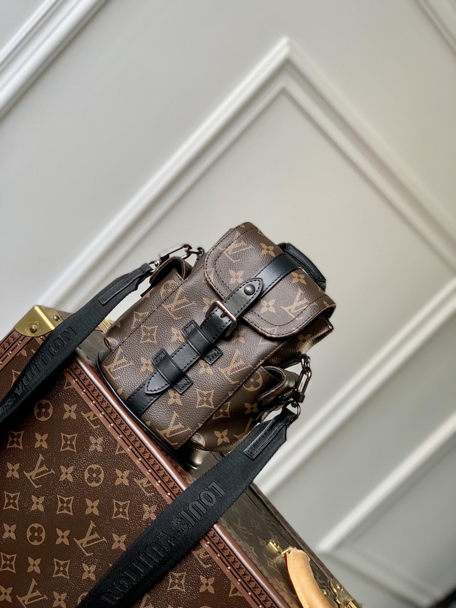 Louis Vuitton Nano Christopher Bag-14 x 19 x 6CM