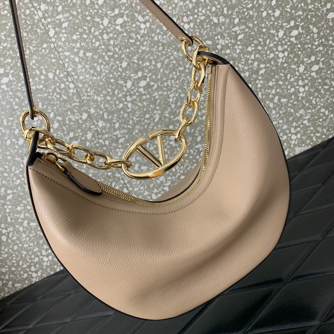 Valentino Garavani Vlogo MoonHobo Tote-29x23x11CM