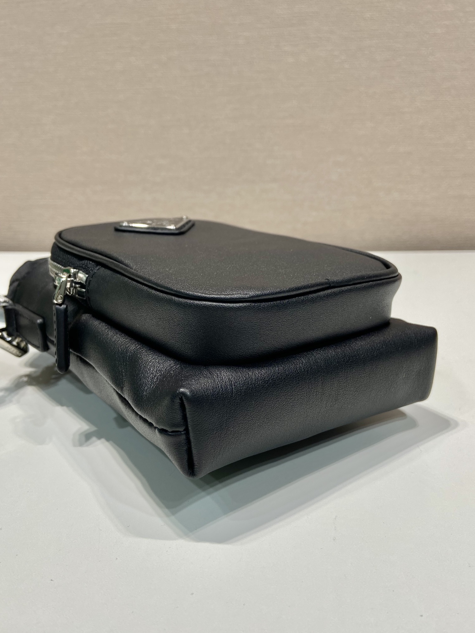 Prada Mobile Phone Bag -13*18M Prada Mobile Phone Bag -13*18M