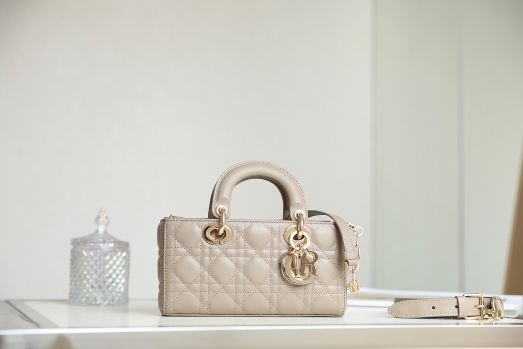 Diro D-Joy Bag(Beige Color)-22.5*6*11.5CM