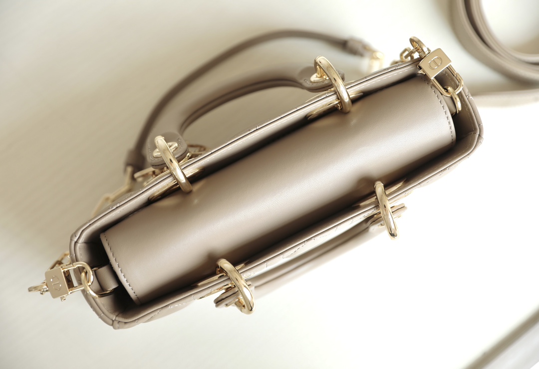 Diro D-Joy Bag(Beige Color)-22.5*6*11.5CM