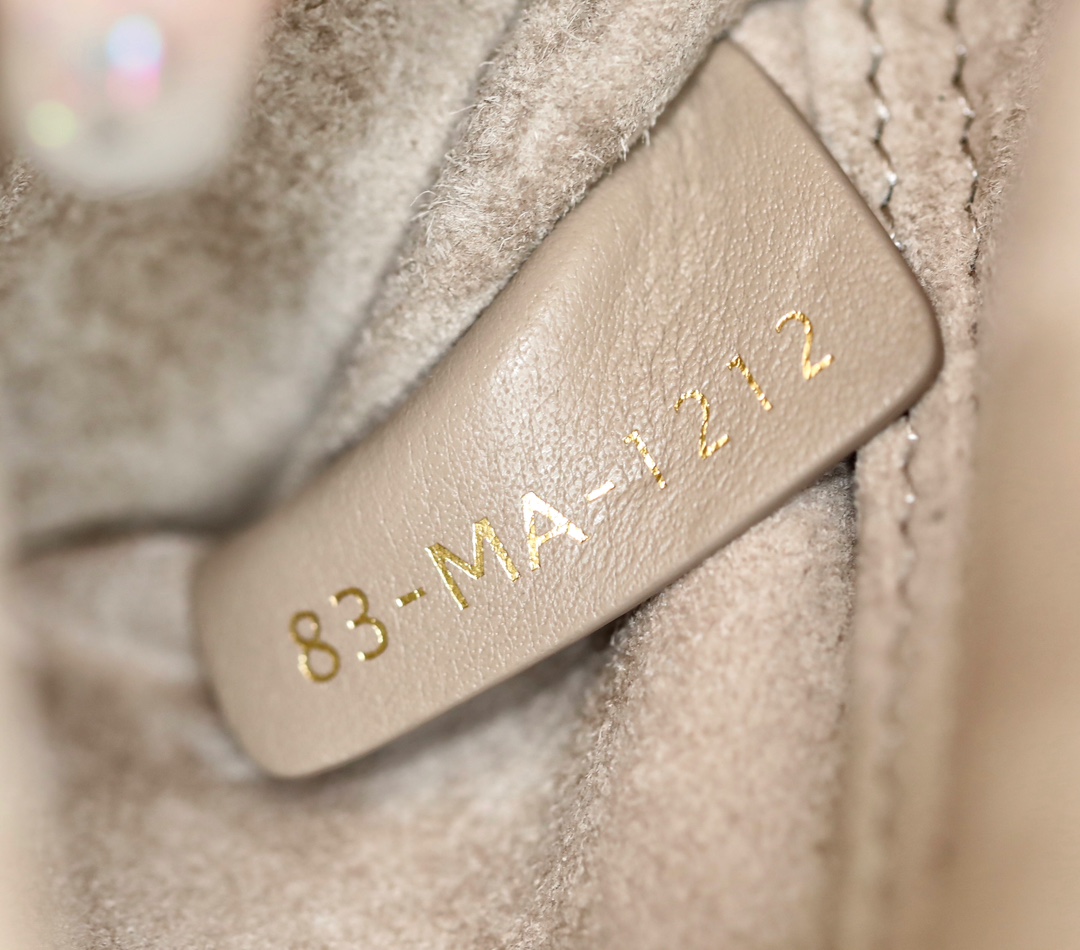 Diro D-Joy Bag(Beige Color)-22.5*6*11.5CM