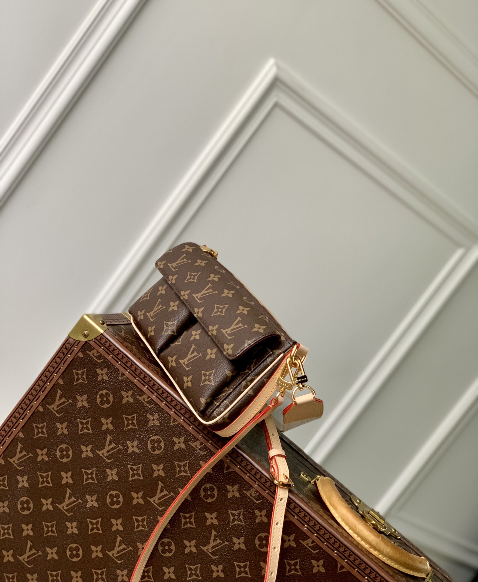 Louis Vuitton Vibe Bag -M46999-25*15*8CM