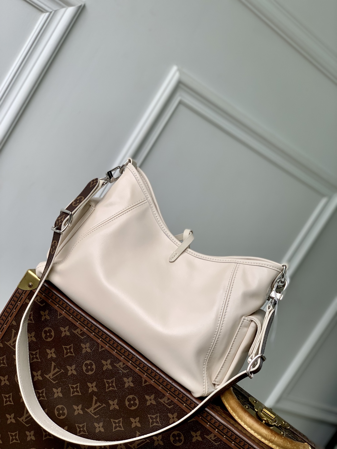 Louis Vuitton CarryAll Cargo Bag-M12579-33.5 x 23 x 15CM