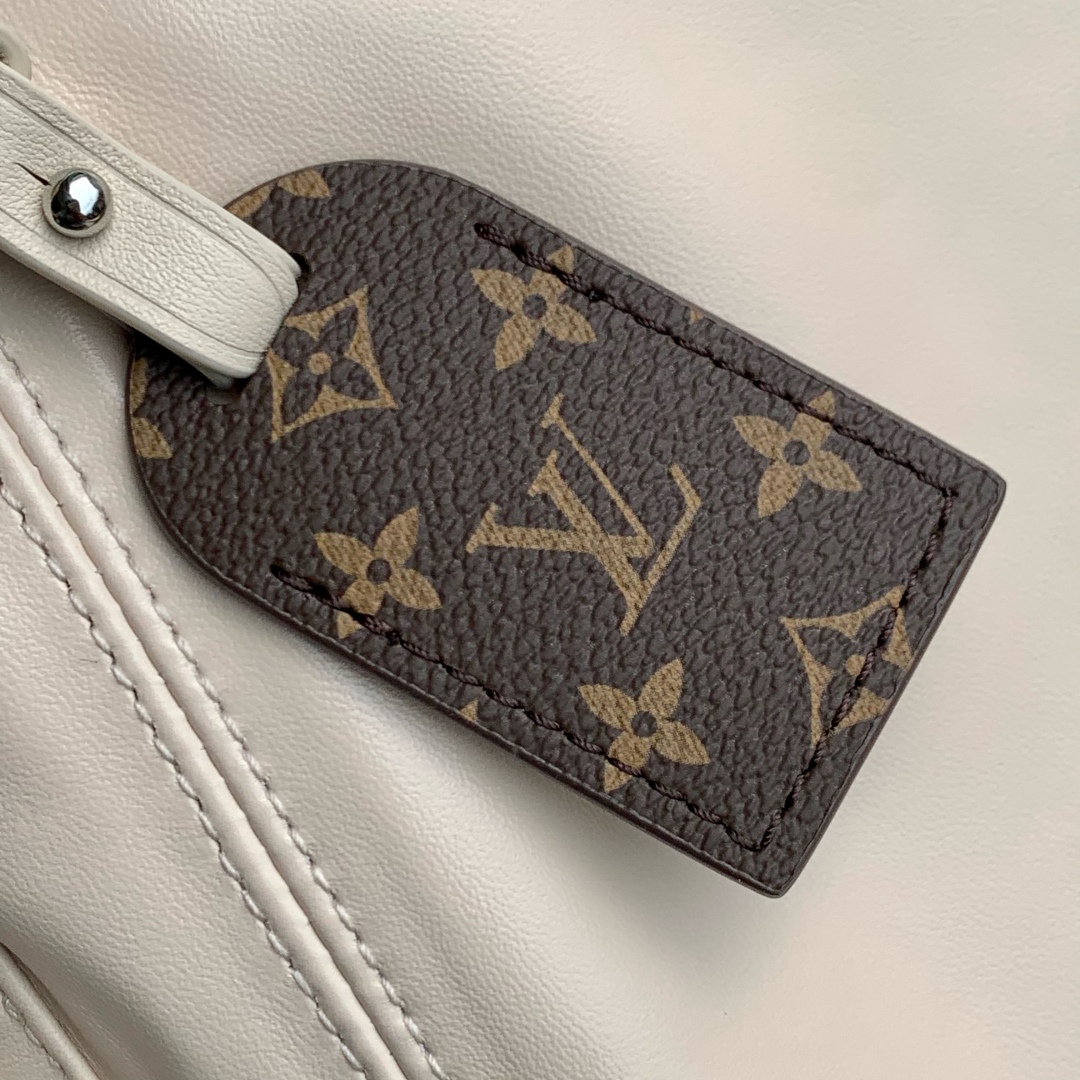 Louis Vuitton CarryAll Cargo Bag-M12579-33.5 x 23 x 15CM Louis Vuitton CarryAll Cargo Bag-M12579-33.5 x 23 x 15CM