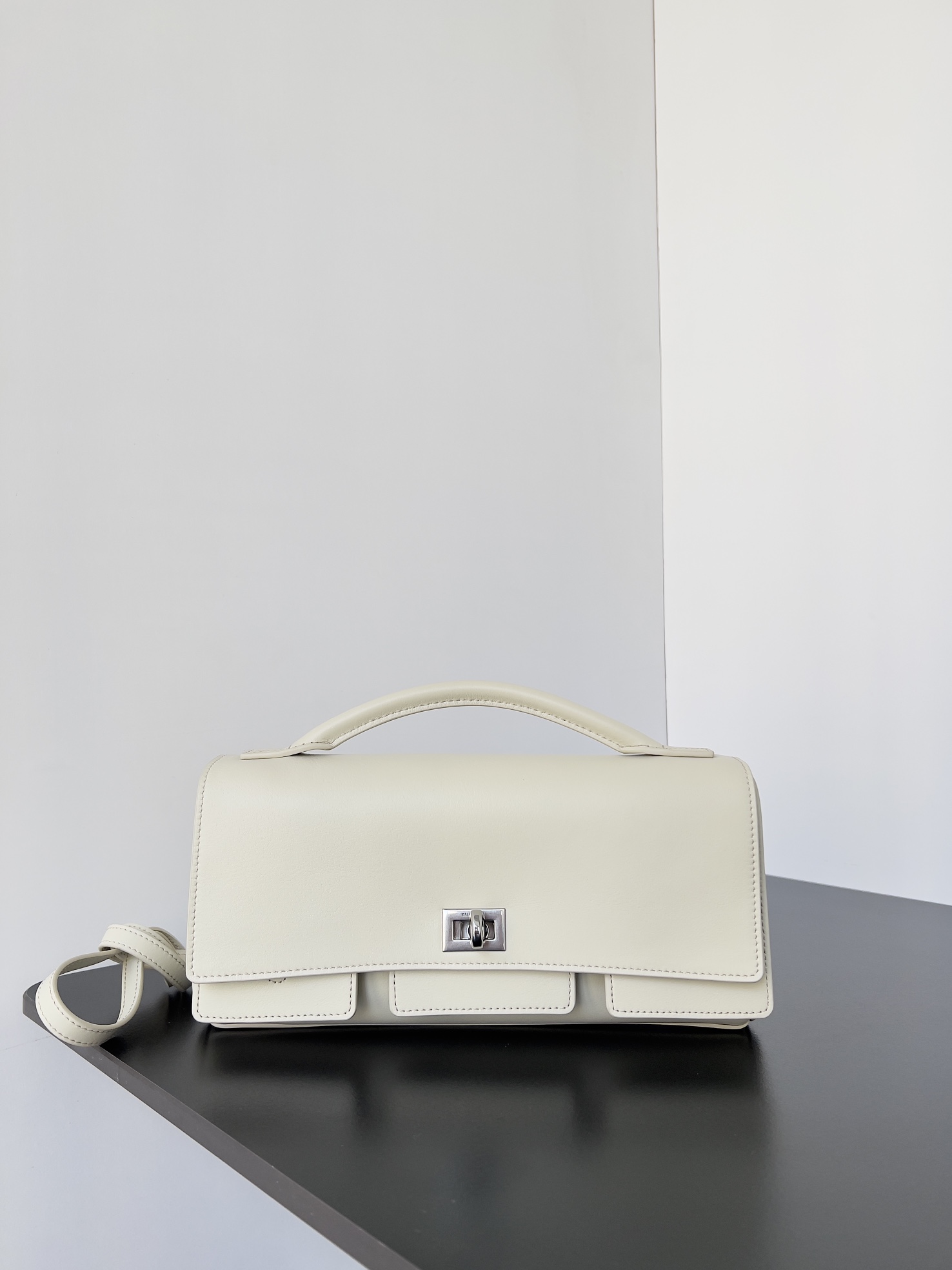 Balenciag Women’s Bel Air Small Clutch On Strap in Black-27*5*14CM