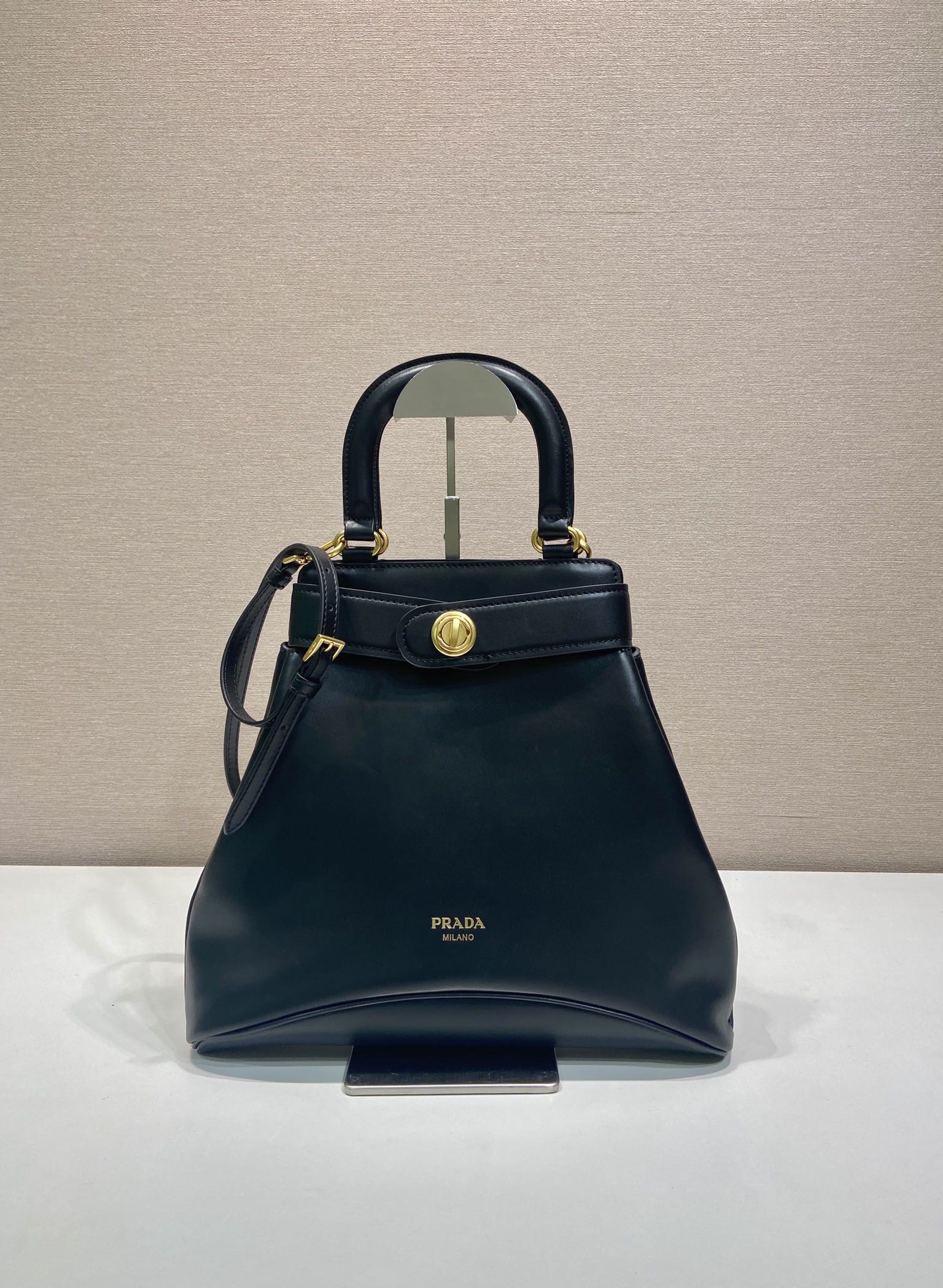 Prada Women’s Leather Tote -31*28*5CM