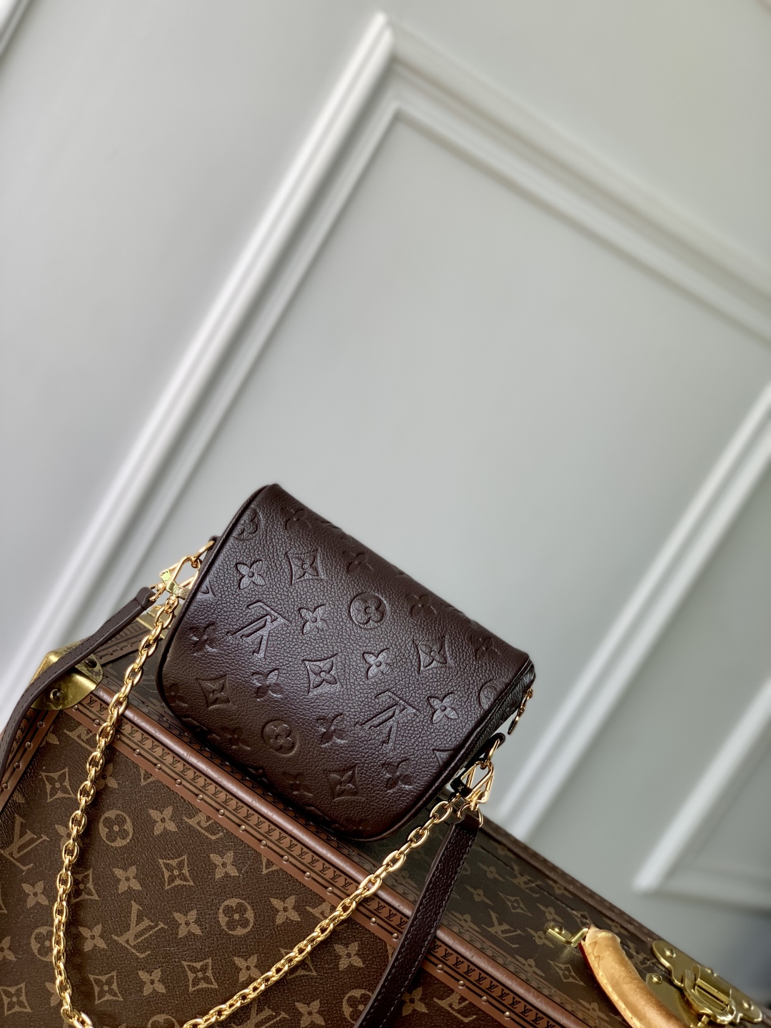 Louis Vuitton Mini Bumbag-17 x 12 x 9.5CM Louis Vuitton Mini Bumbag-17 x 12 x 9.5CM