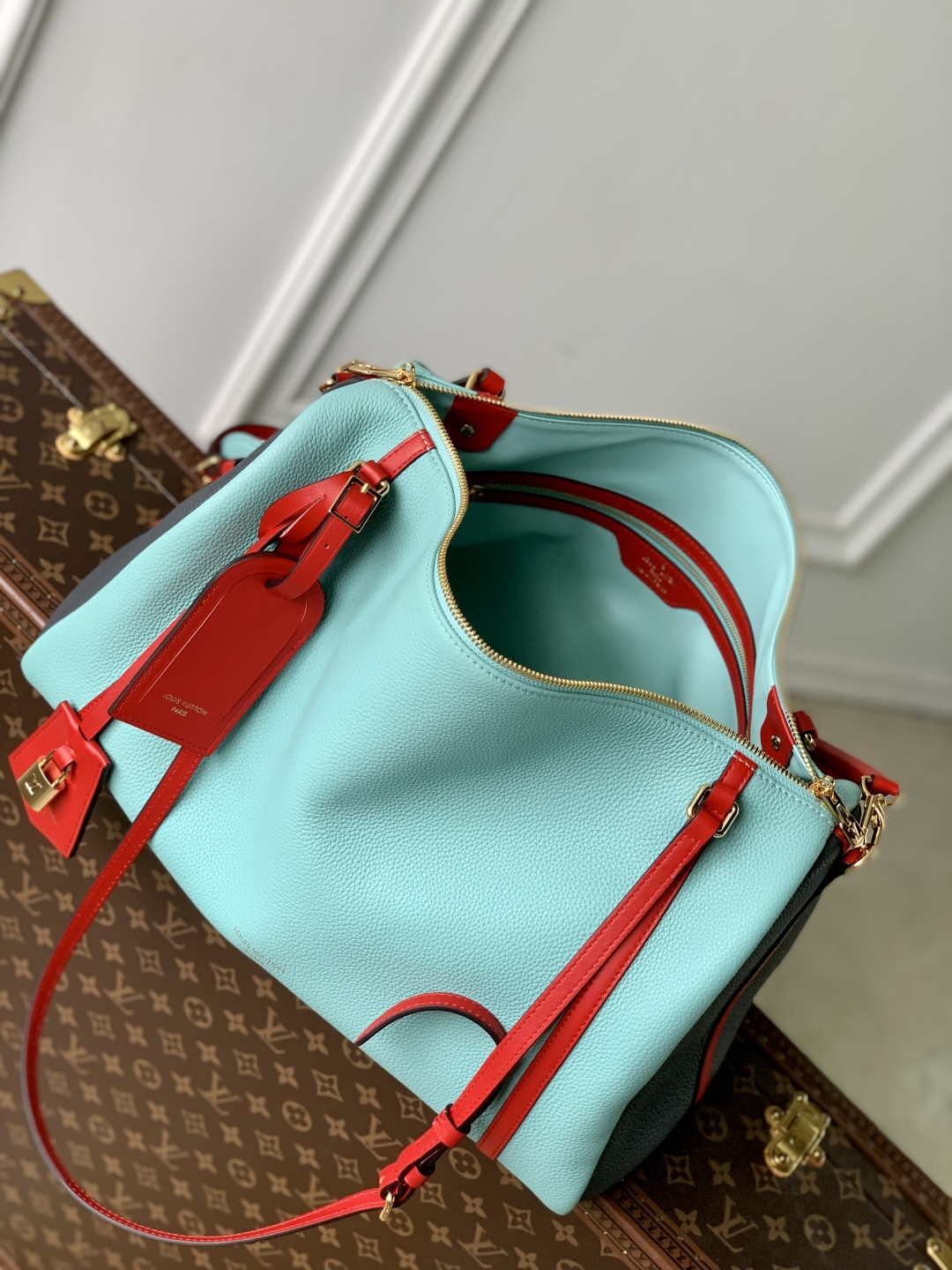 Louis Vuitton M13668 Top Handbags-40*20*25CM