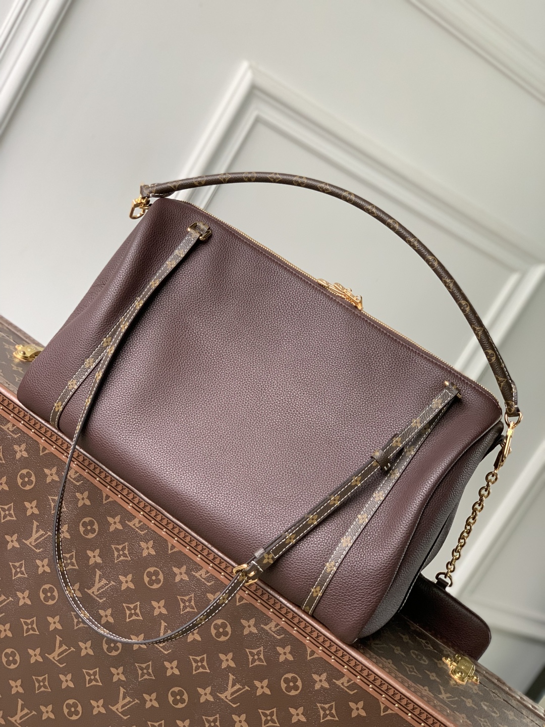 Louis Vuitton M13668 Top Handbags-40*20*25CM