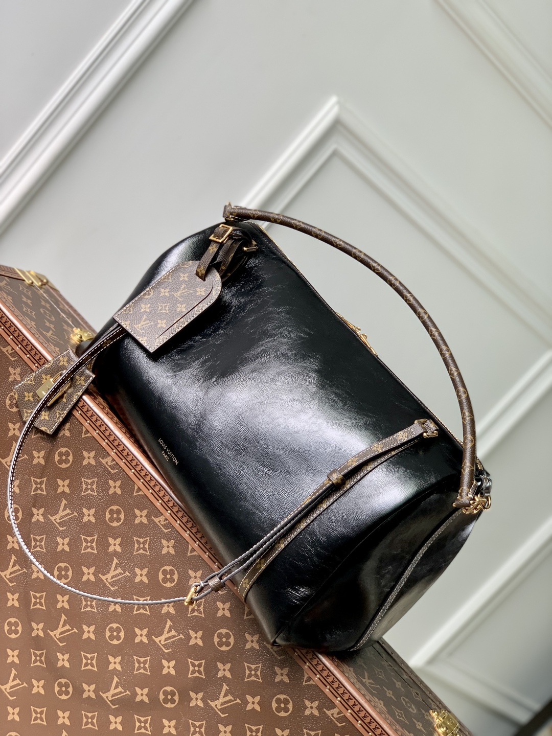 Louis Vuitton M13668 Top Handbags-40*20*25CM