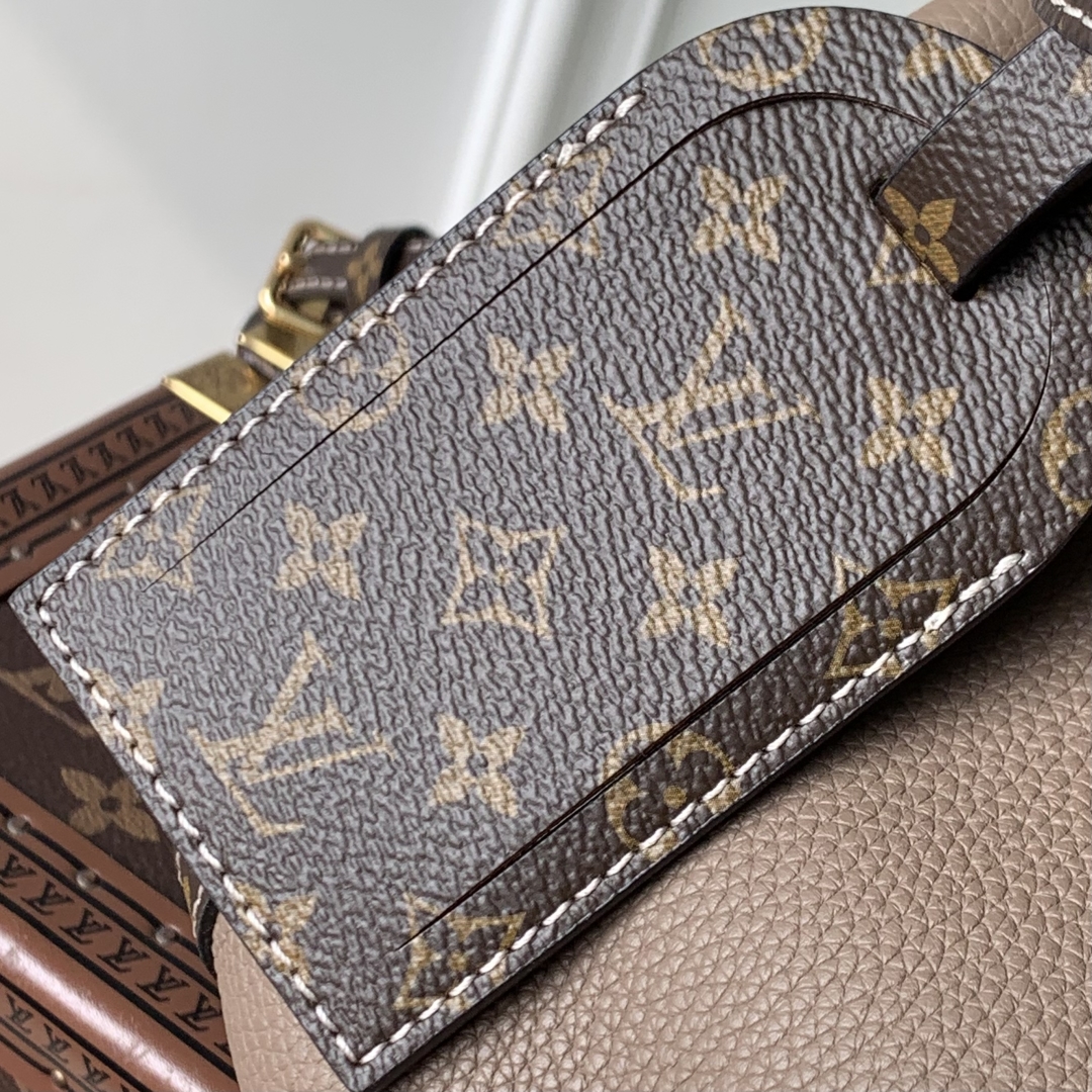 Louis Vuitton M13667 Top Handbags-25*15*18CM