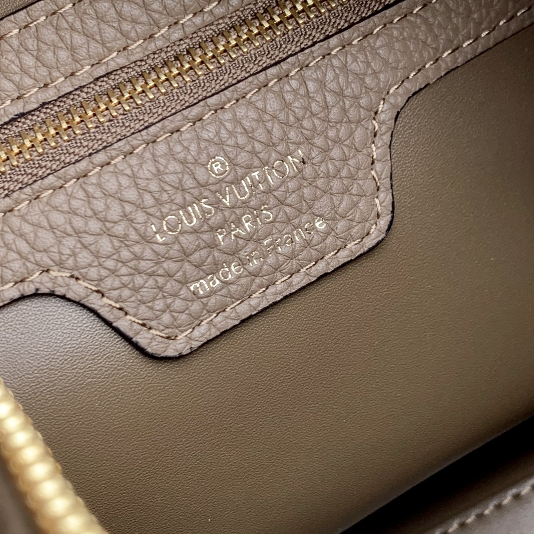 Louis Vuitton M13667 Top Handbags-25*15*18CM