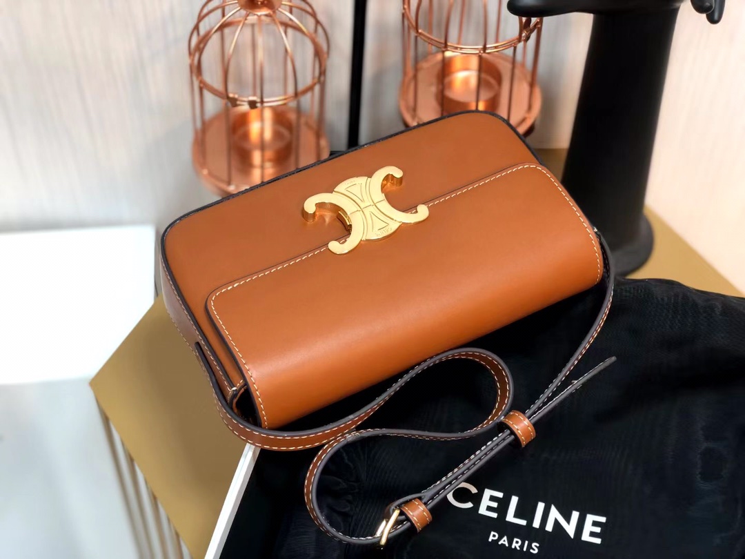 Celin Triomphe Shoulder Bag 2021S-20*10*4CM Celin Triomphe Shoulder Bag 2021S-20*10*4CM