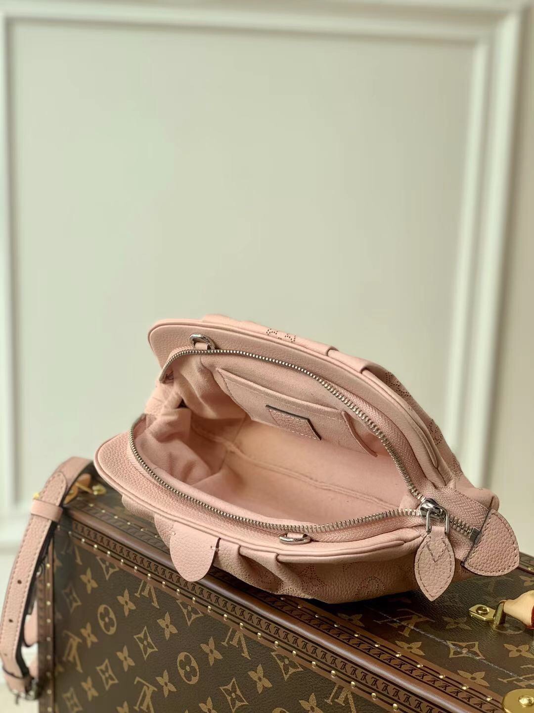 Louis Vuitton Scala Handbags-23*12.5*5CM Louis Vuitton Scala Handbags-23*12.5*5CM