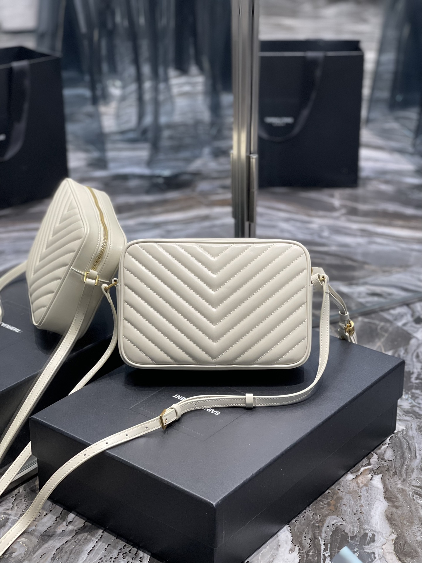 YSL Lou Camera Bag-‎23*16*6CM