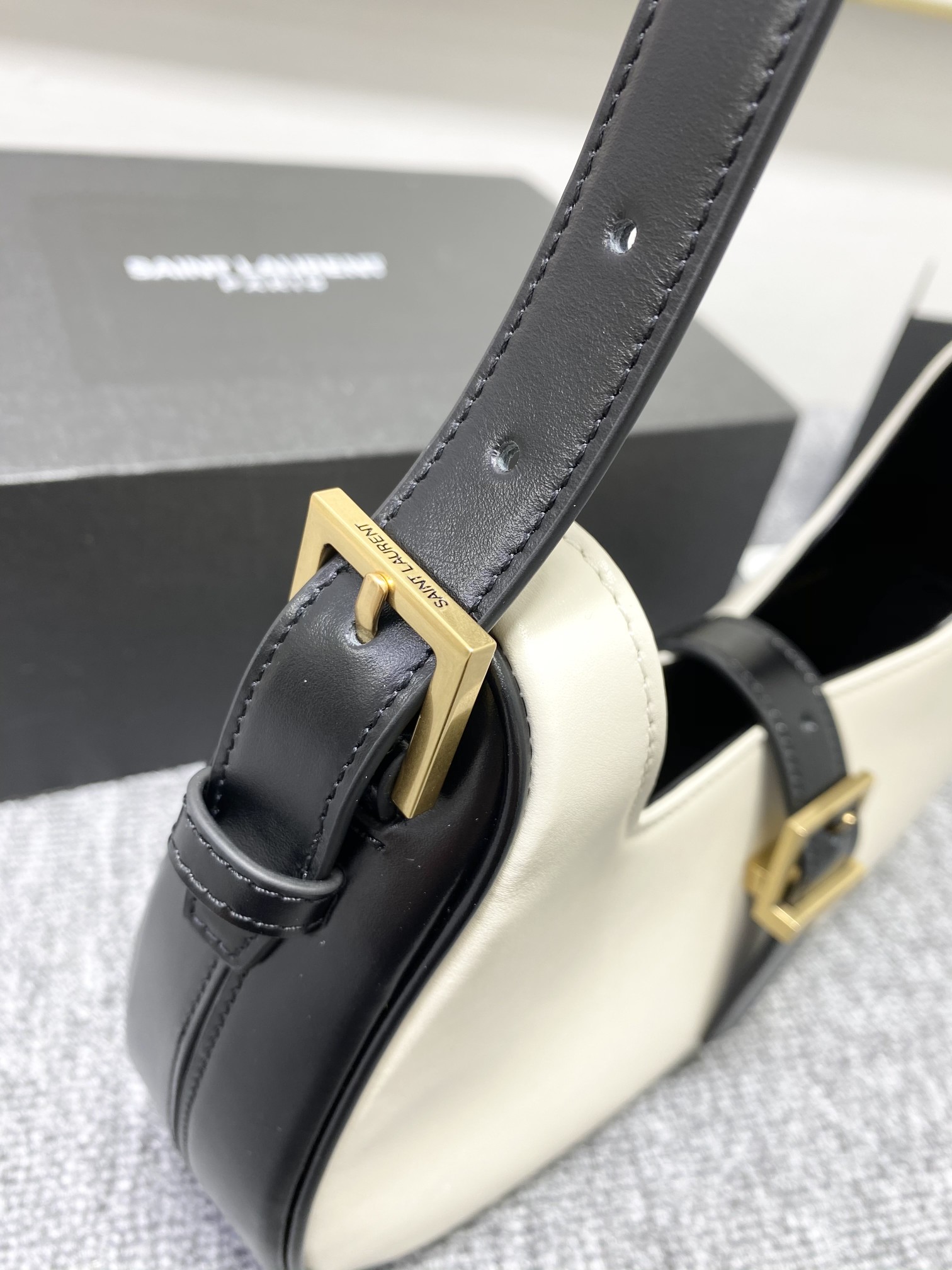 YSL Hoho Bag-24.5x18x17CM