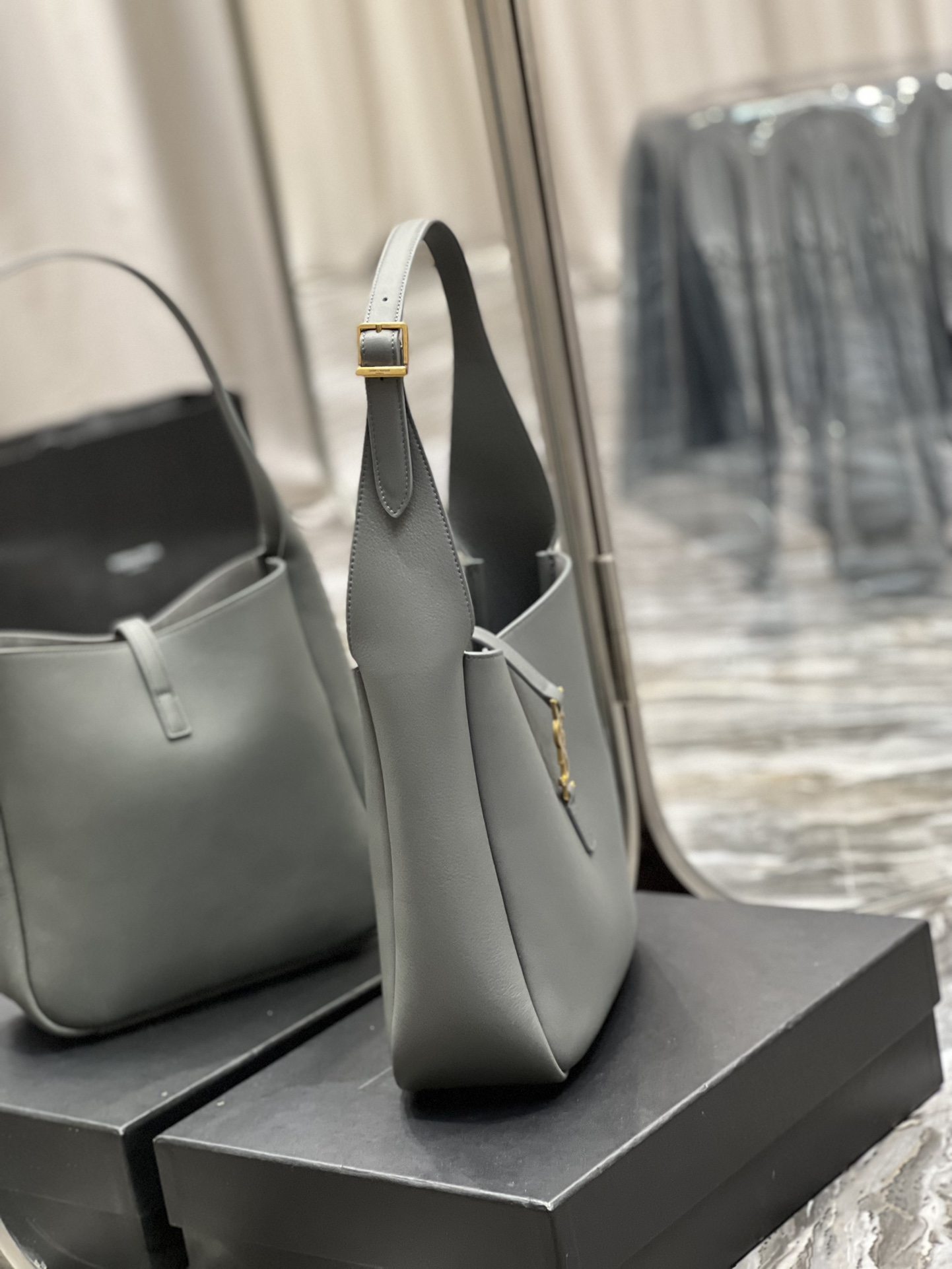 YSL Le5A7 Vintage Bag-25X14X10CM