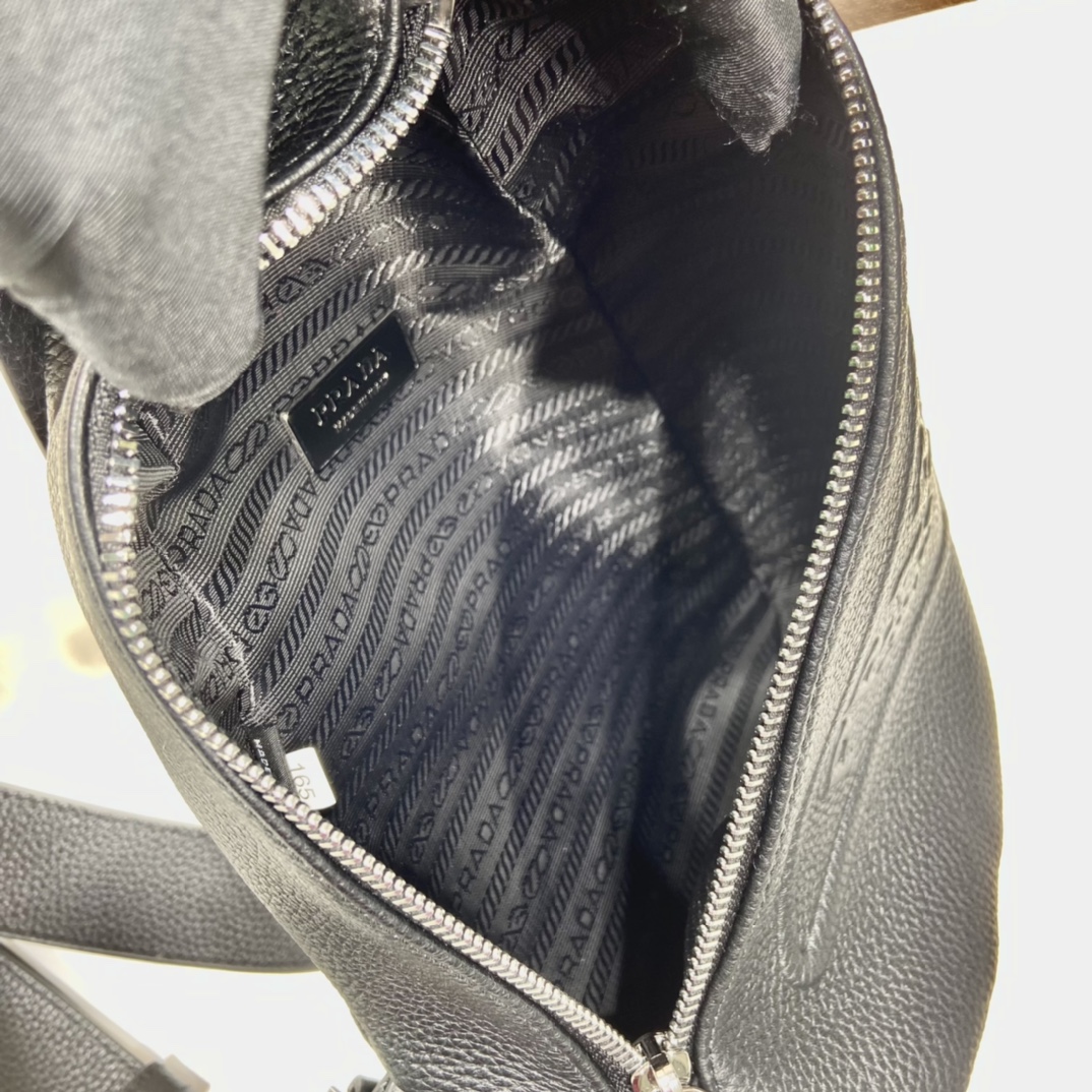 Prada 2VZ098 Handbags-17*32*6.5CM Prada 2VZ098 Handbags-17*32*6.5CM